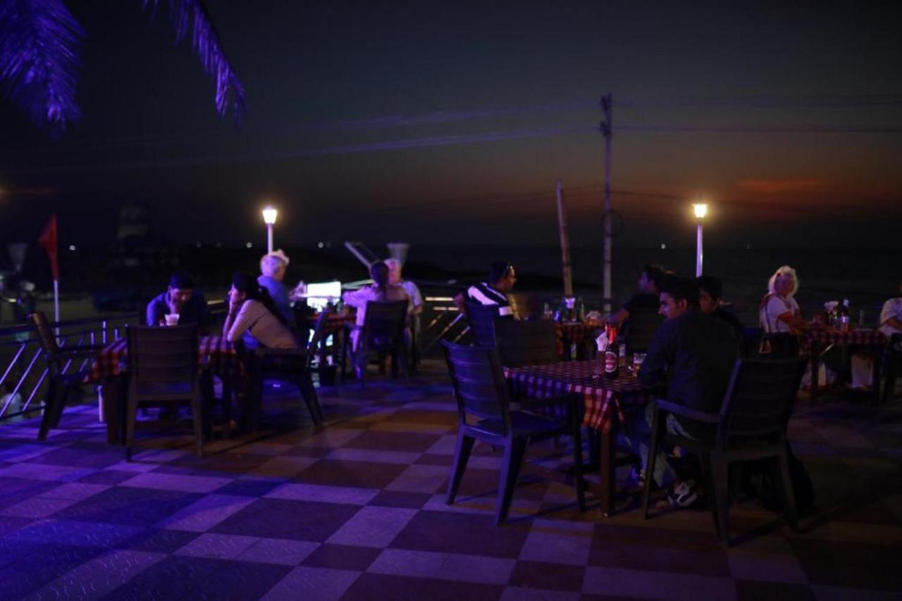 Seaface Beach Resort Kovalam Exterior foto